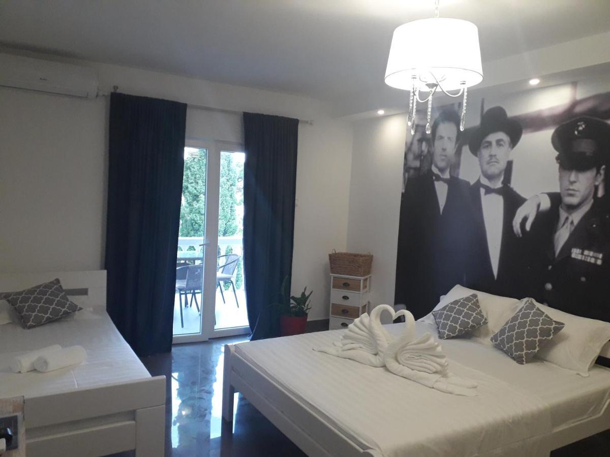 Ana Apartmani Sveti Stefan Exteriör bild
