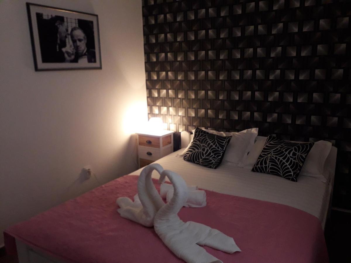 Ana Apartmani Sveti Stefan Exteriör bild