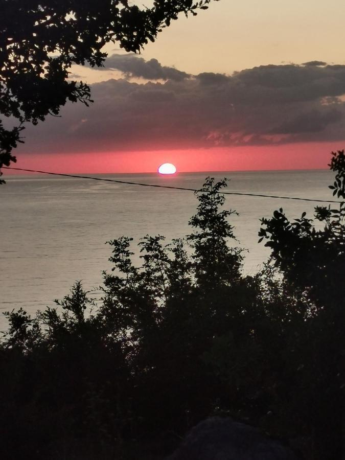Ana Apartmani Sveti Stefan Exteriör bild