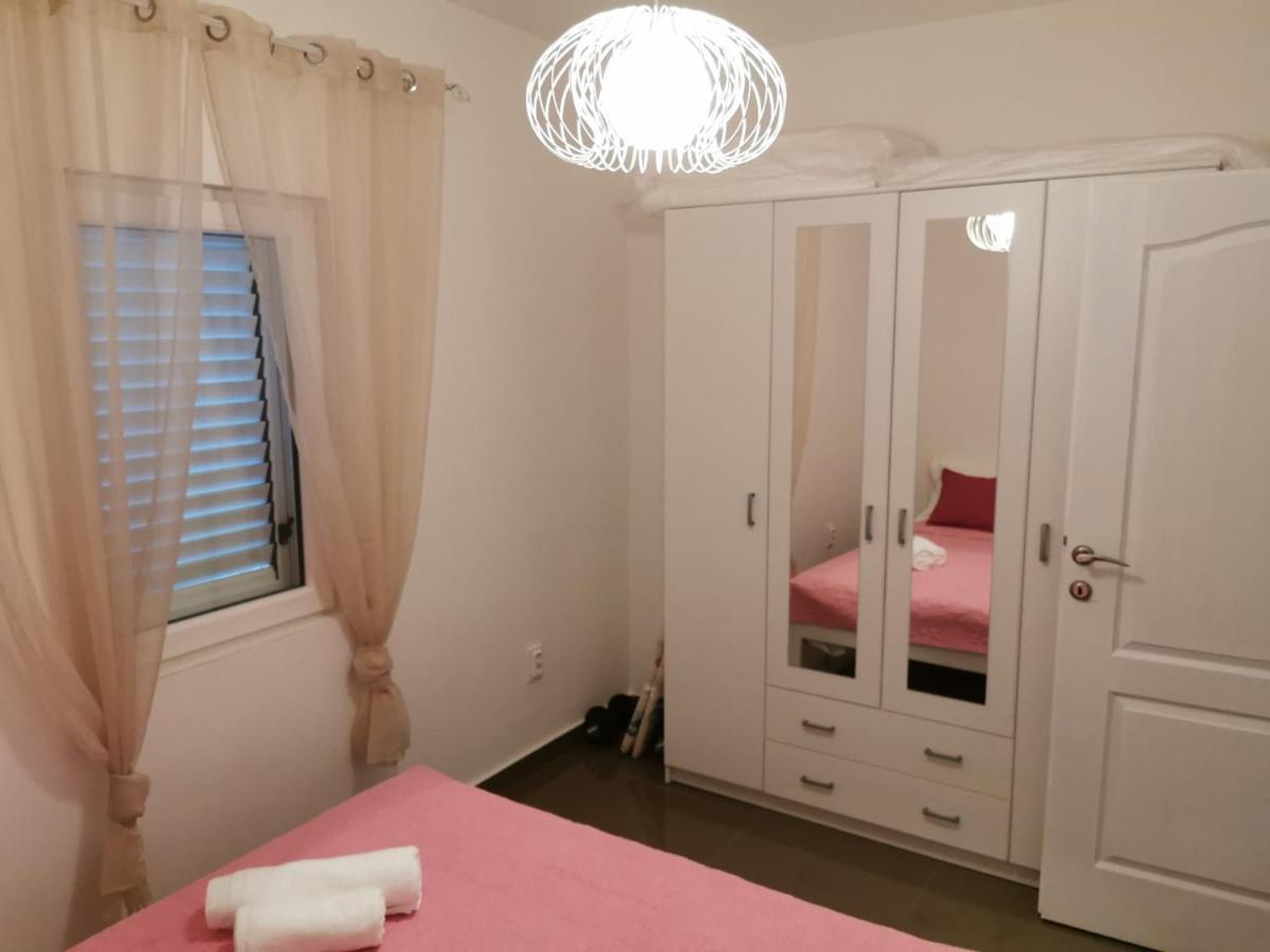Ana Apartmani Sveti Stefan Exteriör bild