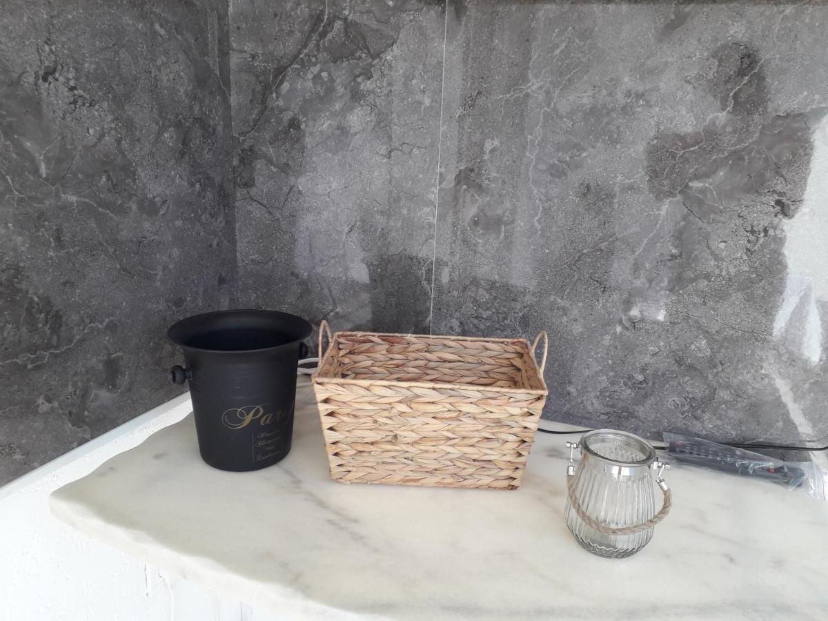 Ana Apartmani Sveti Stefan Exteriör bild
